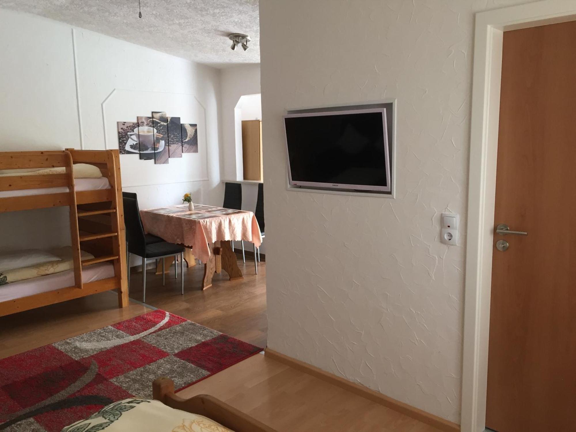 Hirsch Ranäla Apartment *